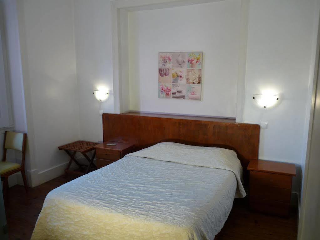 Casa Londres Hotel Estoril Buitenkant foto