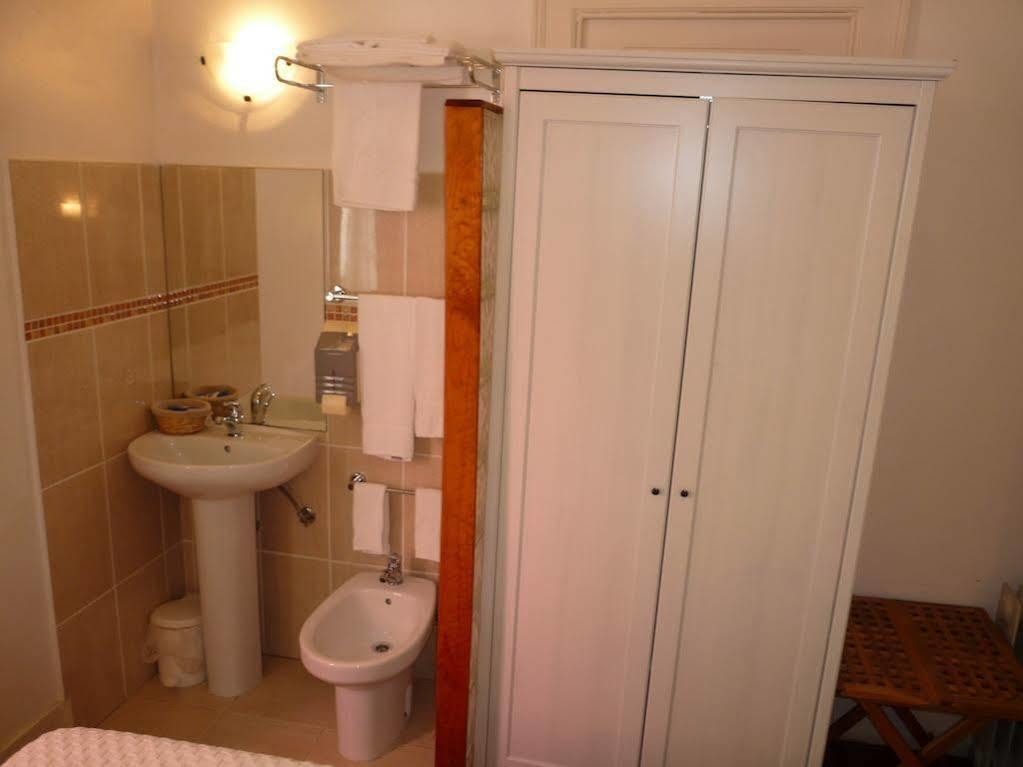 Casa Londres Hotel Estoril Buitenkant foto