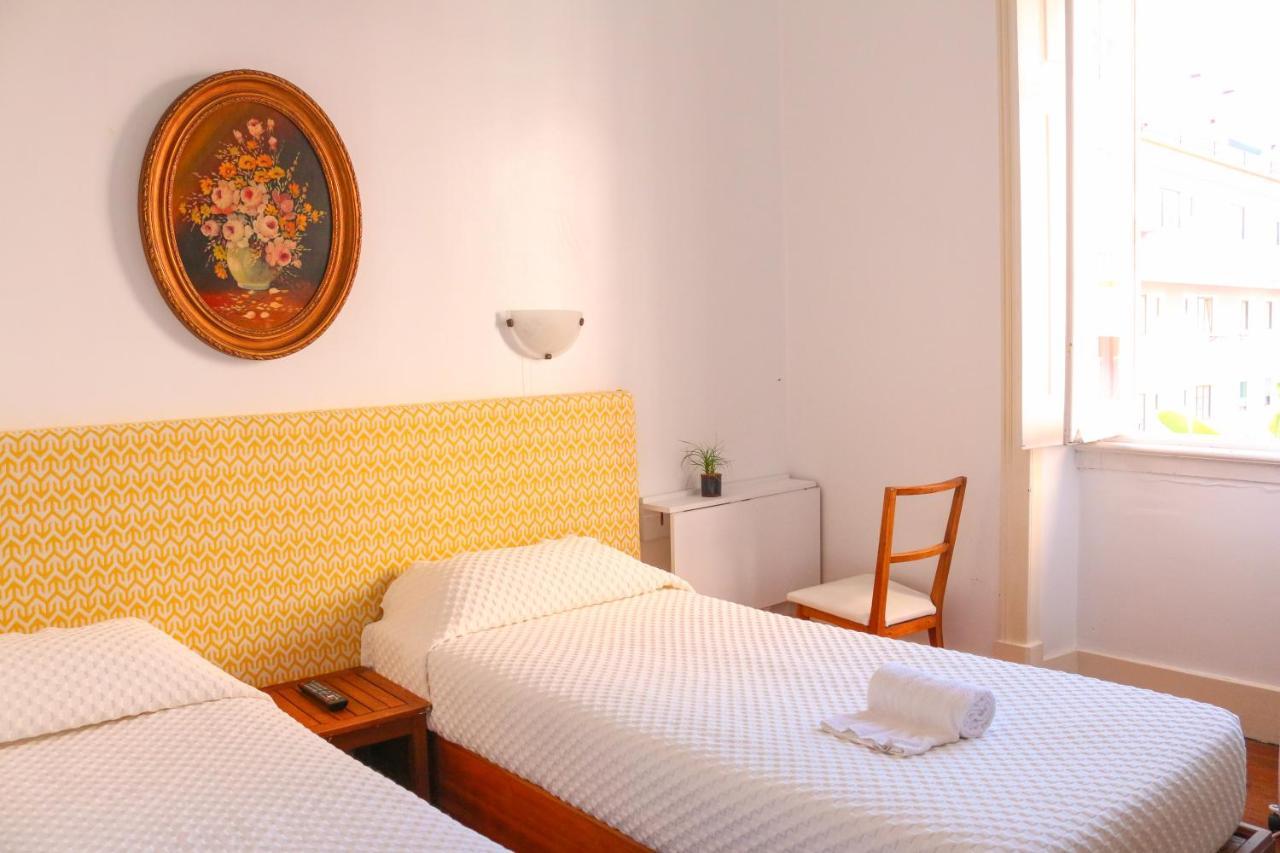 Casa Londres Hotel Estoril Buitenkant foto